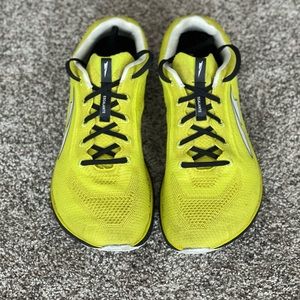 Altra Escalante Running Shoes